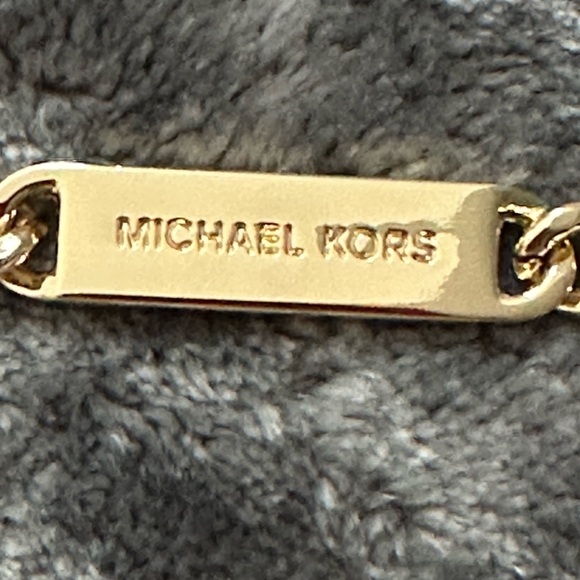 Michael Kors Butterfly Wallet on a chain - Picture 5 of 13